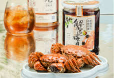 “蟹”逅梅见!「梅见」×「盒马」联名推出季节限定:熟醉大闸蟹