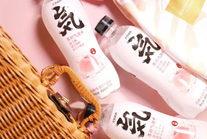 零点有数发布《2022年无糖茶饮行业洞察报告》,预计2025年市场规模超百亿