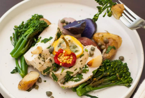 美国新鲜食品品牌「Positive Food」完成700万美元的新一轮融资，与零售巨头Whole Foods合作拓展销售渠道