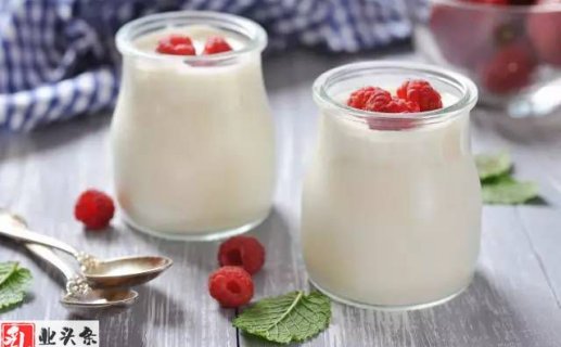 2022年10月中国乳制品进口量同比减少10.59%,进口额同比增长12.2..