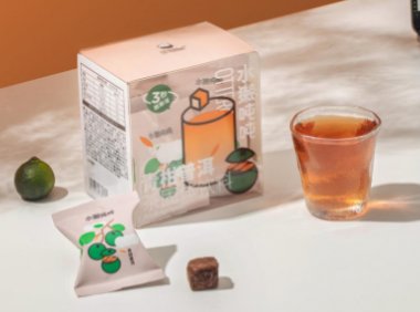 水獭吨吨推出纯茶新口味:青柑普洱,选用20年新会茶枝柑